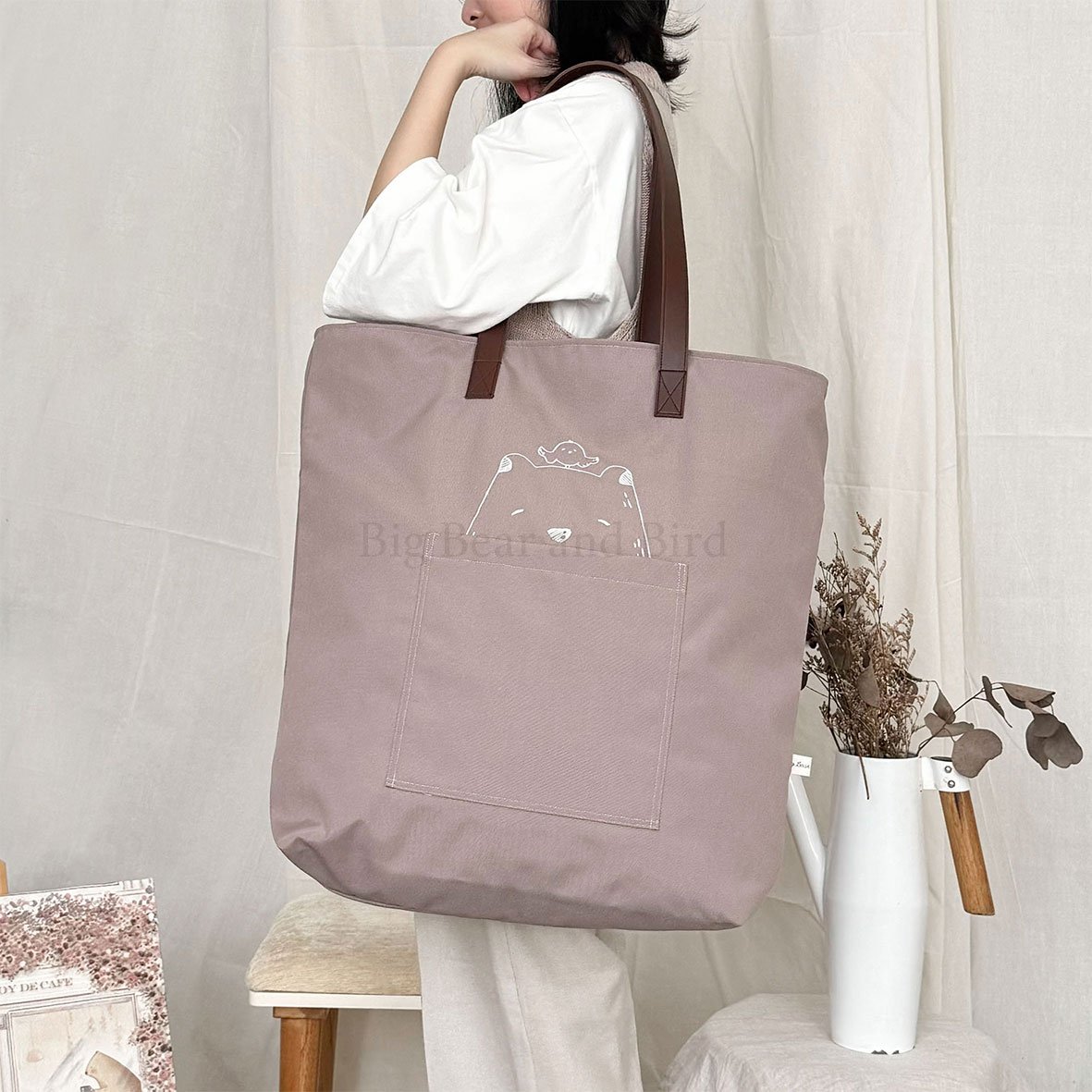 BEARY BIG Tote Bag in Ash - Image 2